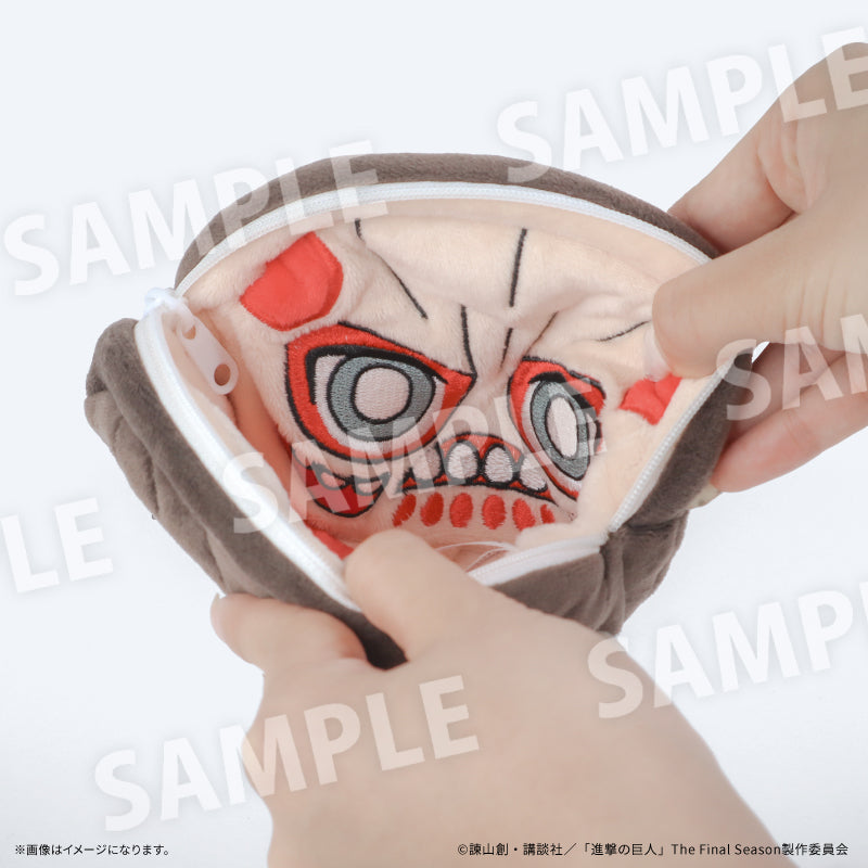進撃の巨人 きゃらちぇんポーチ エレン＆超大型巨人